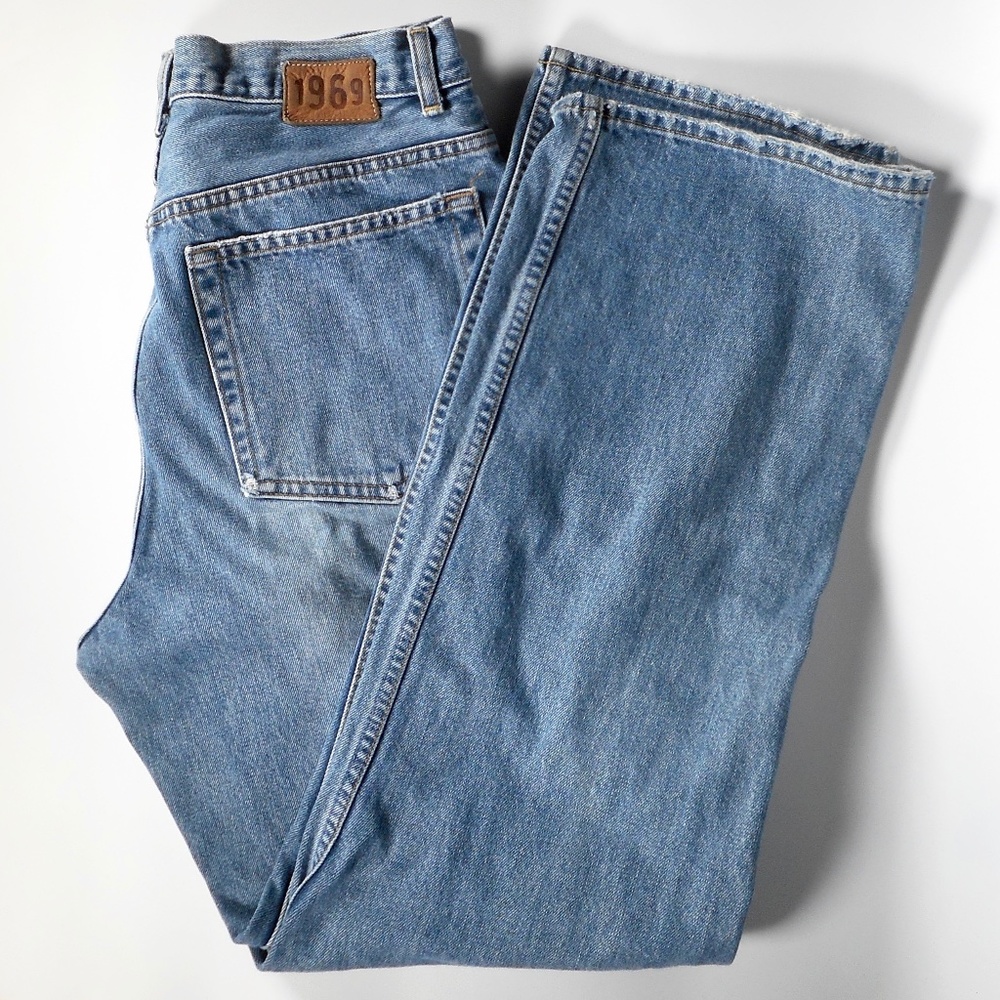 Gap 1969 Mens Vintage Cut 32 x 31 Distressed Jeans